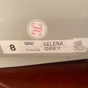 Light gray ankle booties size 8